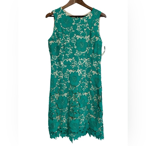 Trulli Dresses & Skirts - NWT Trulli sz 8 Vibrant Green Lace Overlay Sleeveless Mini Sheath Dress
